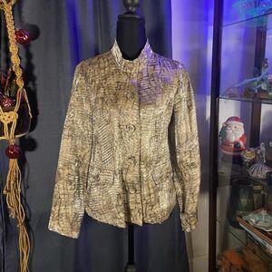 Chico's Animal Print Crinkle Jacket Sz0 Pockets Buttons Long Sleeve